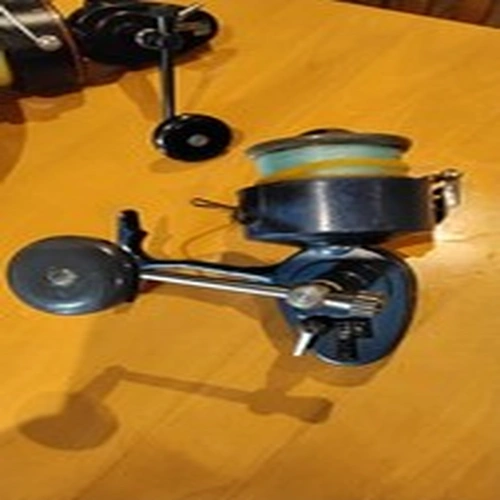 Vintage BLUE MITCHELL 487 Left Hand Sea Fishing Spinning Reel - Made In France