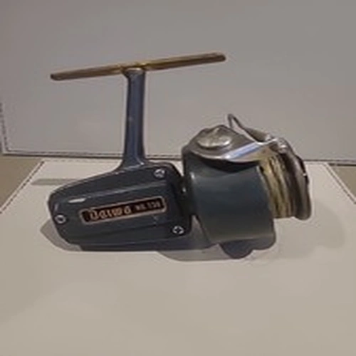Vintage Daiwa No. 730- H Fixed Spool Fishing Reel In Good Working Order