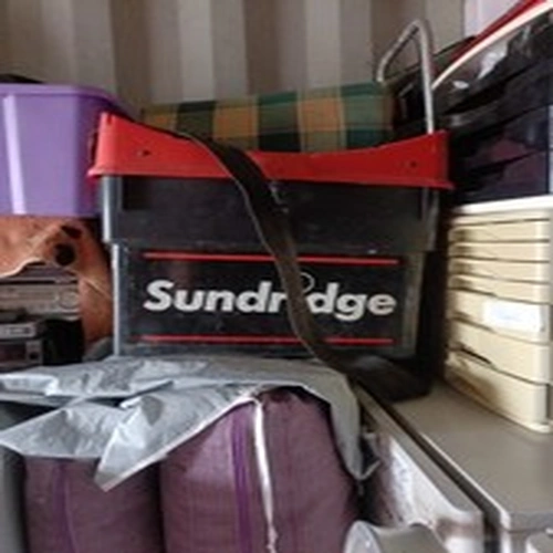Sundridge Fishing Seat Box  empty box no trays dusty need good clean