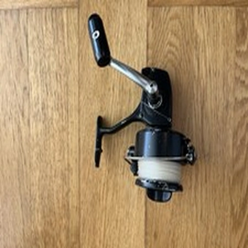 Vintage Fishing Reel Unsure Of Brand