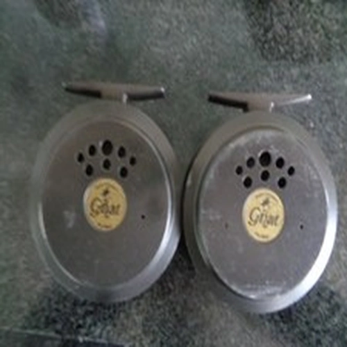 2 good condition  GNAT trout fly fishing reels 3+ 3/8ths" 4/5#
