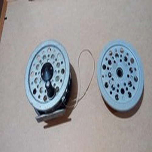 Vintage Shakespeare fly fishing reel With Spare  Empty Spool, AS FOUND CONDITION
