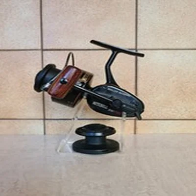  MITCHELL   300 PRO REEL . MINT CONDITION. 