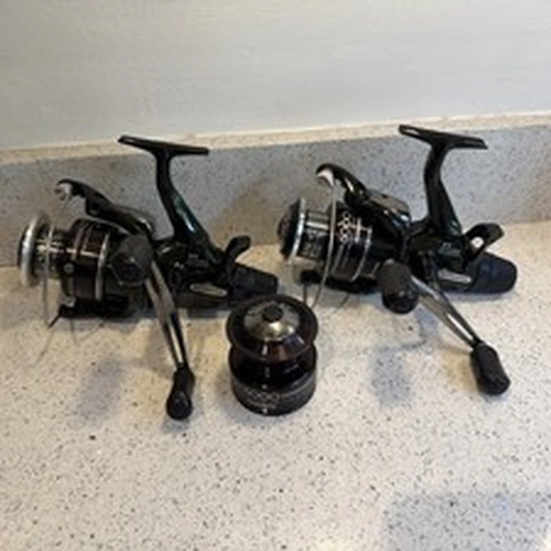 2 X SHIMANO XT6000 RA BAITRUNNER CARP FISHING REELS DEEP GREEN STUNNERS CARP 🐠