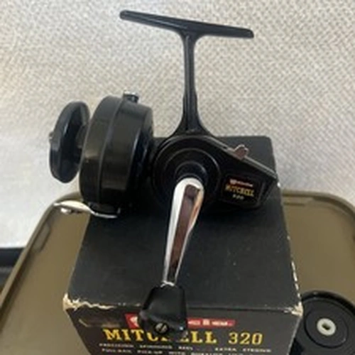 GARCIA MITCHELL 320 CLASSIC FISHING REEL VERY COLLECTIBLE. BOXED