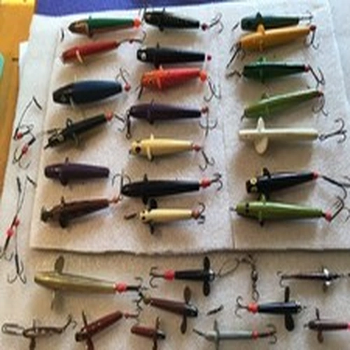 30 vintage and more modern Devon lures metal and plastic 