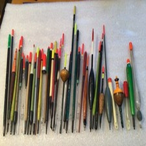 fishing floats ,approx50 vintage and more modern ,cork ,wood plastic etc