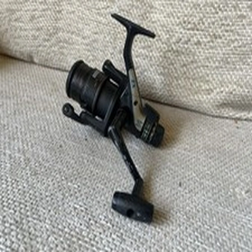 Shimano 4010 Fixed Spool Reel Pre Owned £17.95 Start
