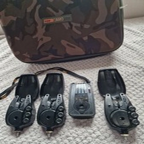 Fox RX Plus 3-Rod Plus Fox Rx+ Light And Remote