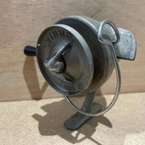 Vintage Collectors Fishing Reel Omnia Le Super made in England T J Harrington 