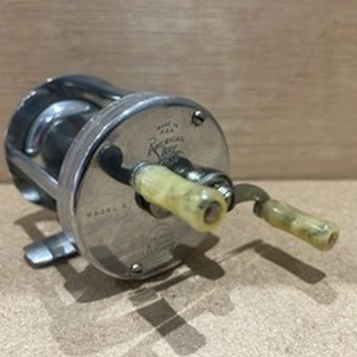 Vintage Collectors Fishing Reel American Boy 1706 Kalamazoo Tackle Co USA 