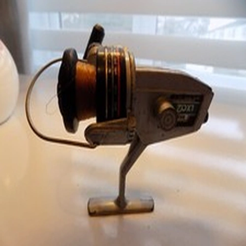 Vintage Ryobi LX02 Fishing Reel With 3.4:1 Gear Ratio