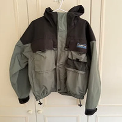 HARDwear Sharkskin Fishing Jacket in Size Large with Hood and Multiple Pockets