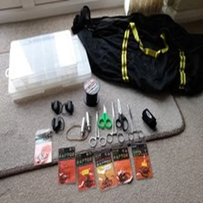 Carp tackle - ESP hooks, Forceps, Korda braid blades and extras