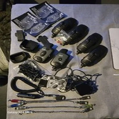 Retro Carp Fishing Fox Mx2 Bite Alarm Set X4 With Wired Receiver