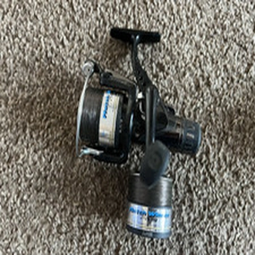 Daiwa Matchwinner 2553M reel with spare spool