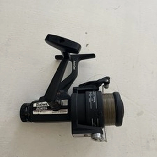 Daiwa Harrier AG1655 Graphite Bearings Auto Cast Match Reel in good condition. 