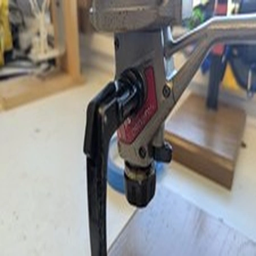 DAIWA MG9050 FISHING REEL