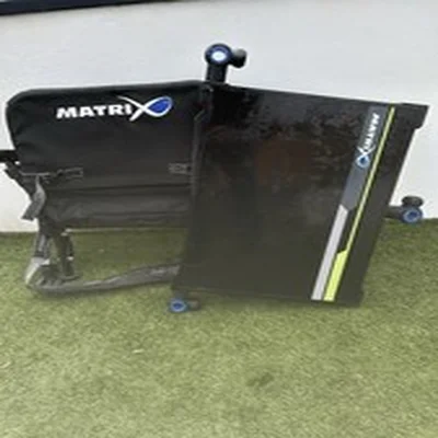 Matrix Deluxe Feeder Chair with Side Table Carp Coarse Fishing