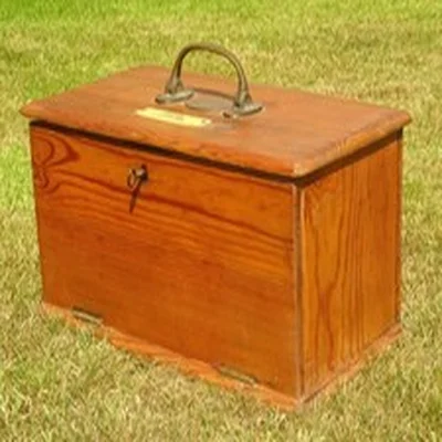 UNIQUE VINTAGE LOCKABLE PINE BOX WITH SCALES, EX-CREWE FISHING CLUB. EXCELLENT.