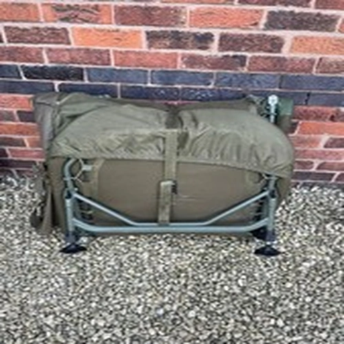 Tracker Bedchair Sleep System With Advanta Pro Peak 1 Man Bivvy