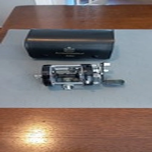 Abu Ambassadeur 5000C 1975 vintage baitcaster reel with box and accessories