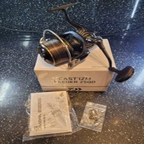 DAIWA CAST`IZM QD25 REEL (3 OF 3)