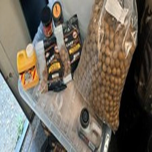 carp bait bundle as such, 5kg boilies approx, Glugs and hookbaits.
