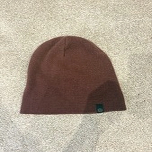 Korda Knitted Beanie Hat Burgundy Carp Over Night Bivvy Fishing Winter Warmth.
