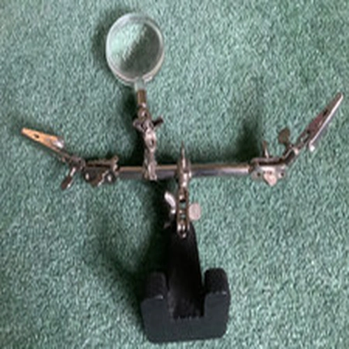 Helping Hand Magnifying Glass Alligator Clip Tool Fly Tying, Soldering, Jeweller