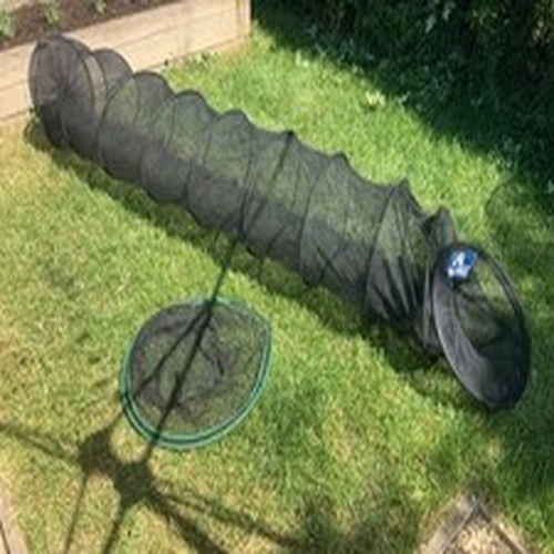 Stead Fast Keep Net 108 inches long and landing net