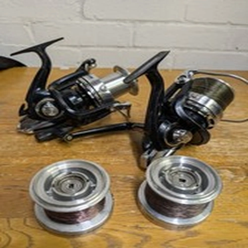 2 x Daiwa Windcast S5500 Fishing Reels. 2 x Spare S5000 Spools. Good Condition.