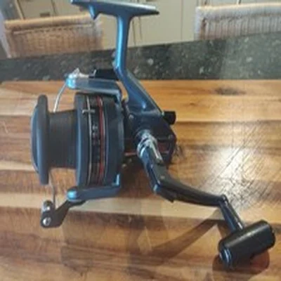 daiwa Procaster ST-8000D Fixed Spool Fishing Reel Mint Condition Collectable