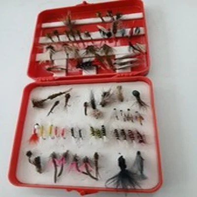 GOOD SELECTION  OF FISHING FLIES (20K)