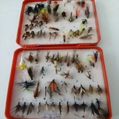GOOD SELECTION  OF FISHING FLIES