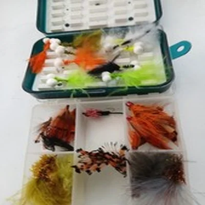 GOOD SELECTION  OF FISHING FLIES