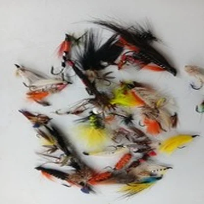 GOOD SELECTION  OF FISHING FLIES (20O)