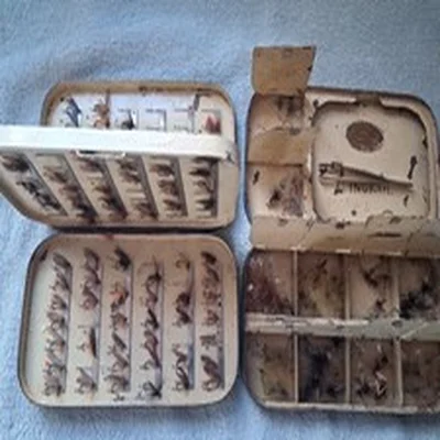 C FARLOW & CO & MALLOCH'S ANTIQUE VINTAGE FLY FISHING CASES & HAND TIED FLIES 