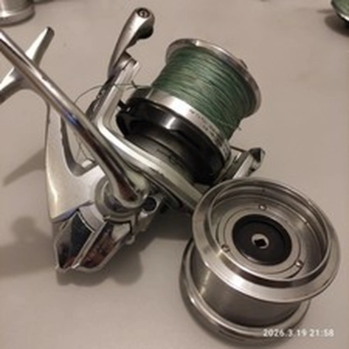 Shimano Ultgra XSC 10000 Fishing Reel and extra Shimano 6000 spool.
