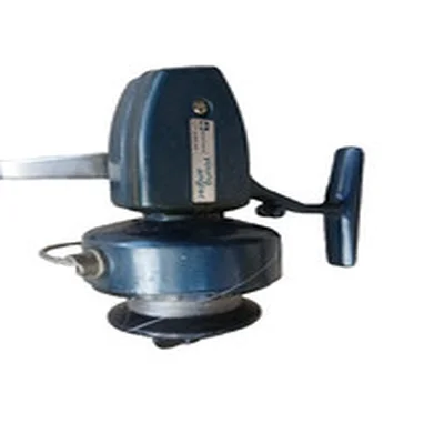 YOUNG ANGLER VINTAGE FISHING SPINNING REEL (12N)