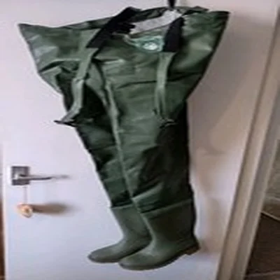 Dunlop Deveron Anglers Chest Waders UK8 44" Made In England Studs and Cleats VGC