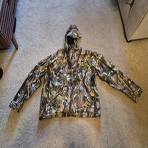 Shimano Tribal XT Realtree Jacket And Trousers, cap and gloves.