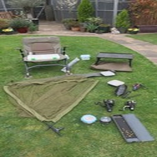 Fishing Gear  2 Reels, Stealth Chair, Landing net, Table, Bait Spoon + See Scans