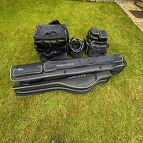 Shimano Aspire fishing luggage set