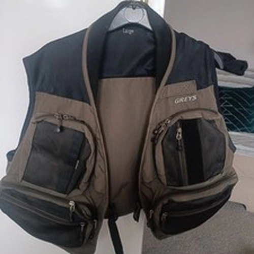 Greys Grxi Fishing Vest  warn Once. Size Large