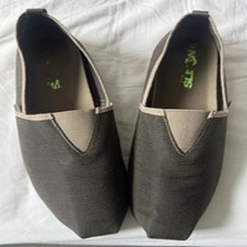 Korda Kore Slip Ons Size  9
