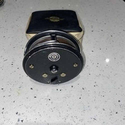 Vintage J.W.Young & Sons 4” beaudex trout fly fishing reel & lineguard & case