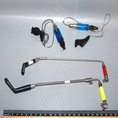 4 FISHING DROP OFF / SWING BITE INDICATORS - DIFFERENT  TYPES