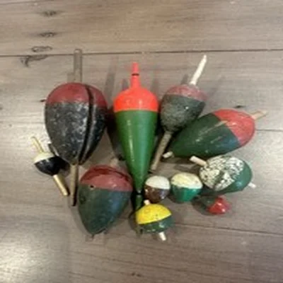 Vintage Fishing Gazette Pike Bungs/ Gazette /Floats