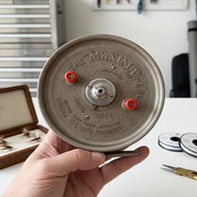Vintage “The Maxima” Centrepin Reel – Classic Craftsmanship for the Traditional